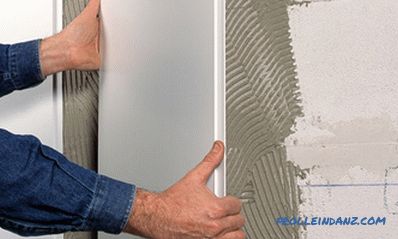 Cómo fijar los paneles de plástico al techo o pared correctamente y sin errores.