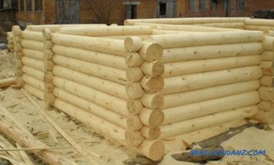 Construye una casa de troncos con tus propias manos: tipos de materiales y tecnología