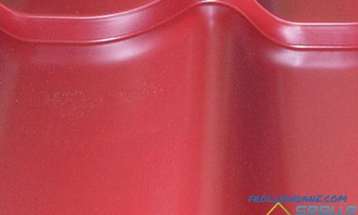 Tipos de cubiertas metálicas, según la base, el perfil y el recubrimiento de polímero. + Foto