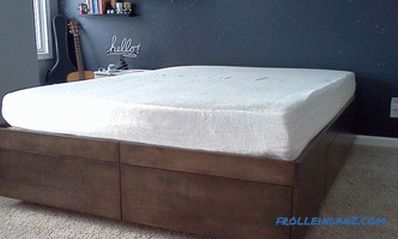 Cómo hacer un podio de cama hágalo usted mismo paso a paso + Foto