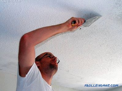 Blanquear el techo con sus propias manos: pintura a base de agua, cal, tiza.